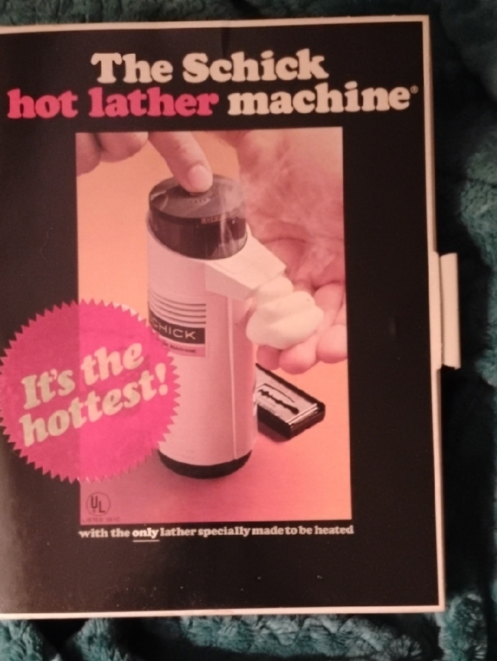 Schick Hot Lather Machine in White